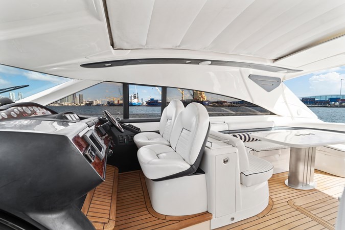 Photo of PRINCESS YACHTS - 65'