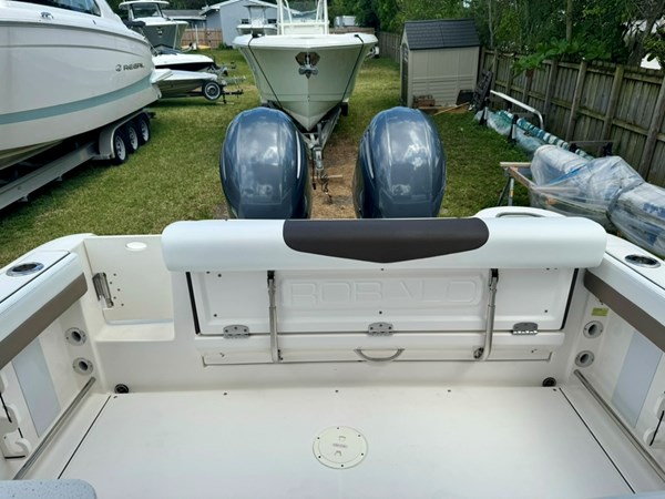 Photo of ROBALO - 24'