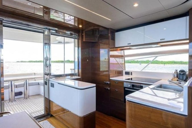 Photo of PRINCESS YACHTS - 62'