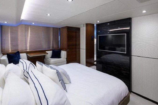 Photo of PRINCESS YACHTS - 62'