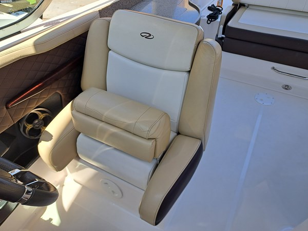 Photo of REGAL - 27'