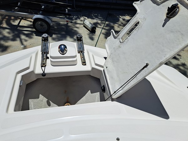 Photo of REGAL - 27'