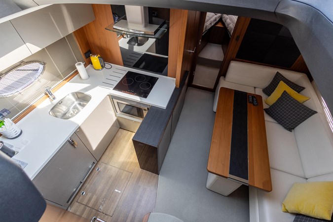 2014 PRINCESS V52