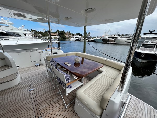 Photo of AZIMUT YACHTS Pura Vida 66'