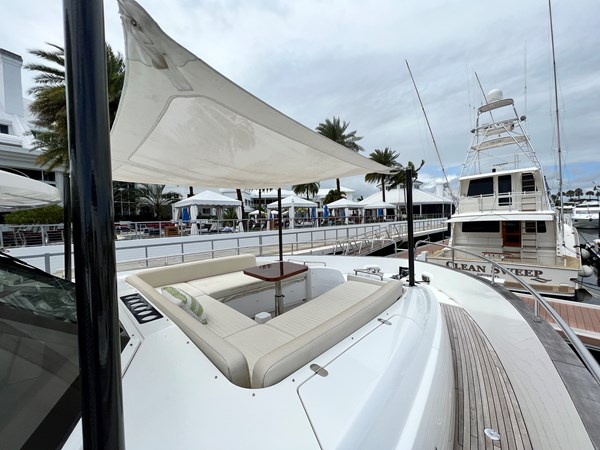Photo of AZIMUT YACHTS Pura Vida 66'
