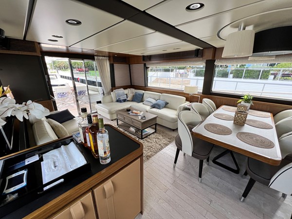 Photo of AZIMUT YACHTS Pura Vida 66'