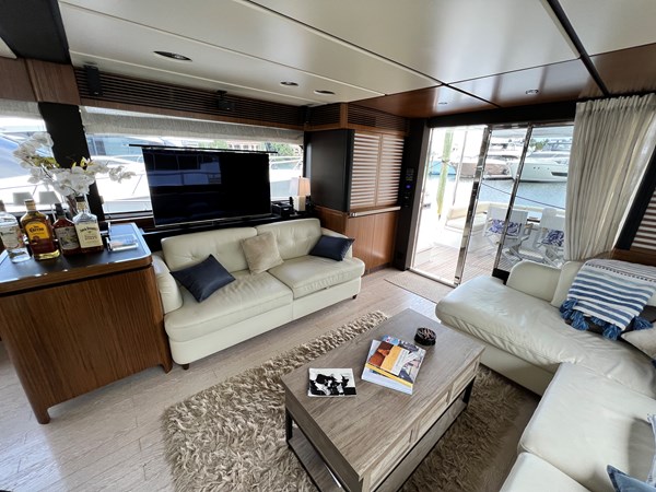 Photo of AZIMUT YACHTS Pura Vida 66'