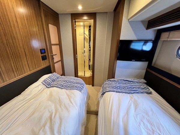 Photo of AZIMUT YACHTS Pura Vida 66'