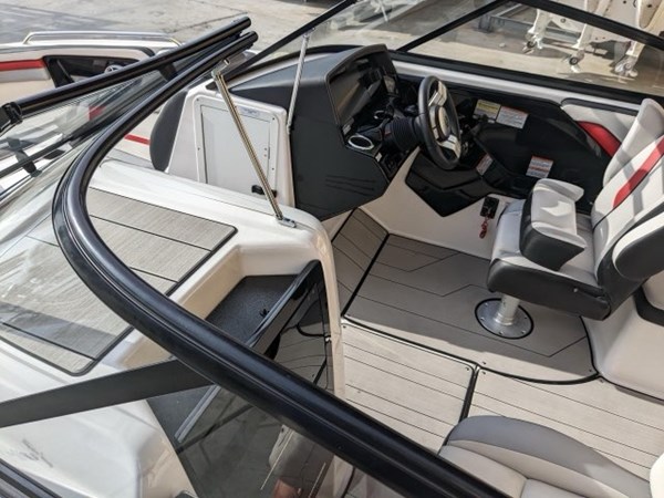 Photo of YAMAHA - 24'