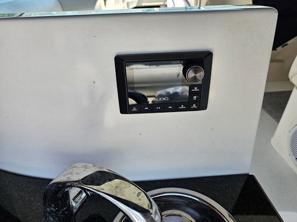 Photo of CRUISERS YACHTS NO NAME 38' 1