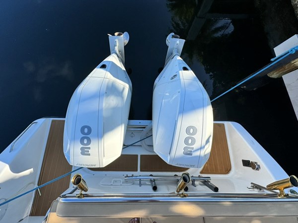 Photo of CENTURY BOATS - 32'