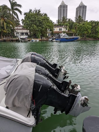 Photo of INVINCIBLE - 40'