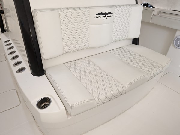 Photo of INVINCIBLE - 40'