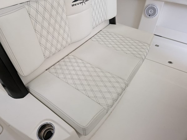 Photo of INVINCIBLE - 40'