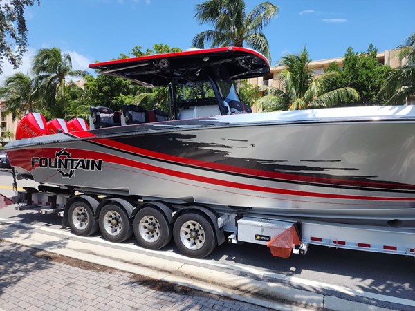 Photo of FOUNTAIN - 38'