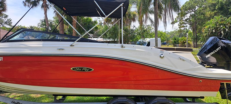 Photo of SEA RAY - 23'