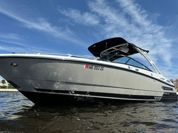 Photo of MONTEREY - 27'