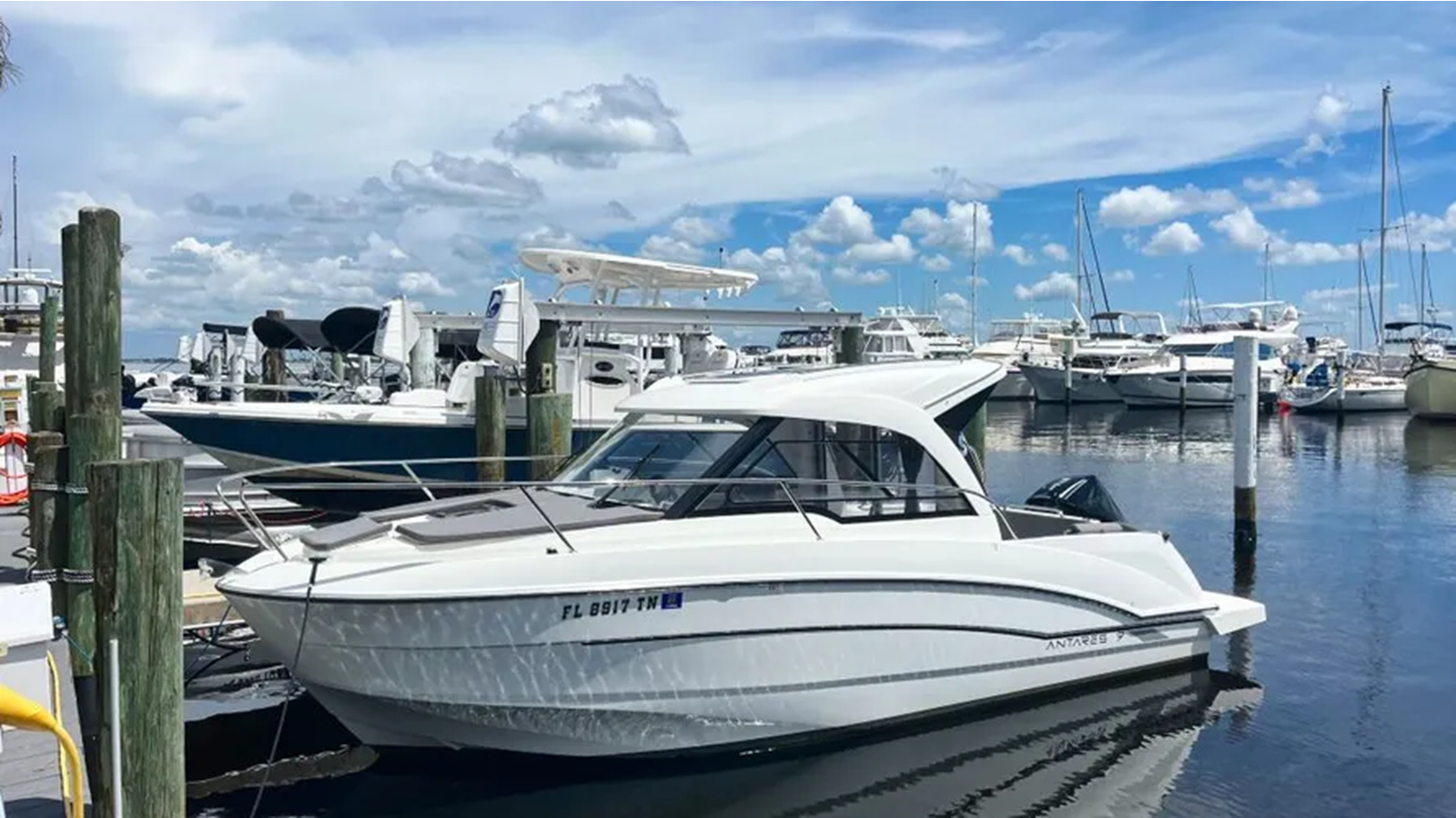 2023 BENETEAU ANTARES 7 OB 413670