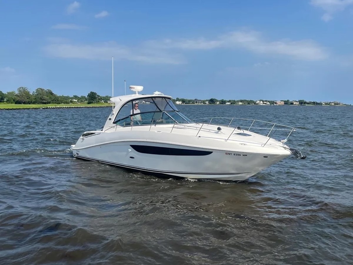 2015 SEA RAY 37' 6