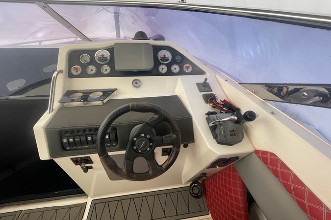 Photo of SUNSEEKER SUNSEEKER TOMAHAWK 37 36' 9