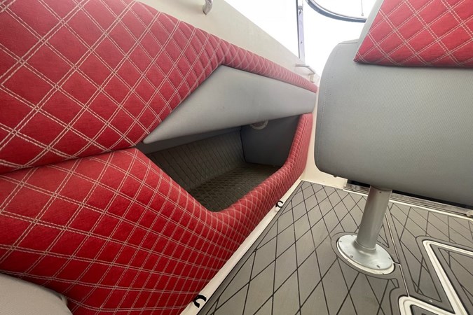 Photo of SUNSEEKER SUNSEEKER TOMAHAWK 37 36' 9