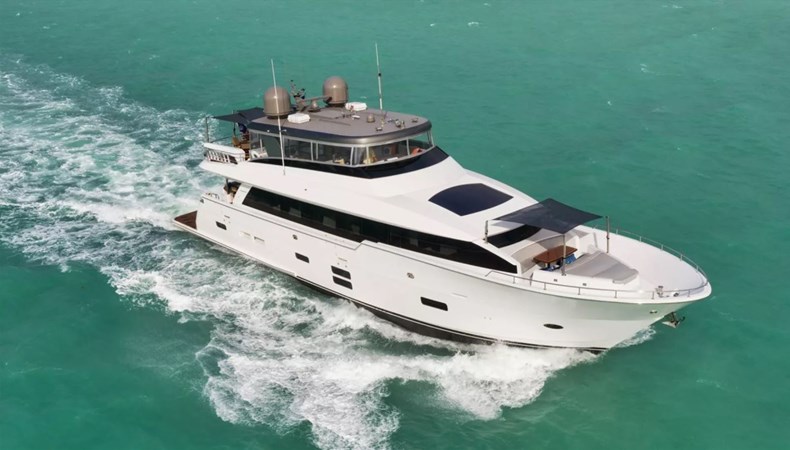 2019 HATTERAS M90 PANACERA