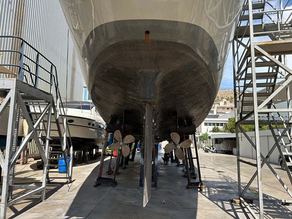 CUSTOM IRIS Yacht for Sale