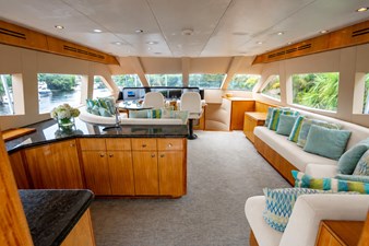 2007 HATTERAS Enclosed Bridge - photo 10