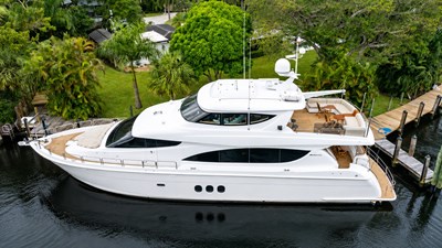 2007 HATTERAS Enclosed Bridge - photo 29
