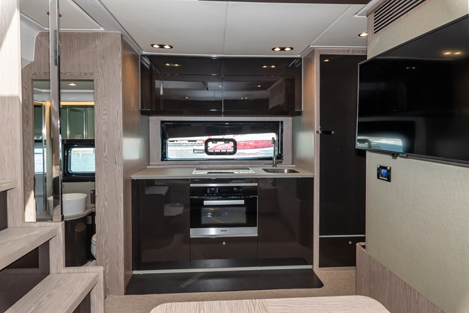 ATLANTIS 51 2019 53' 1" AZIMUT YACHTS