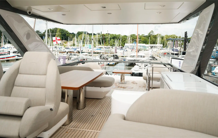 FLY 68 2024 68' 8" AZIMUT YACHTS