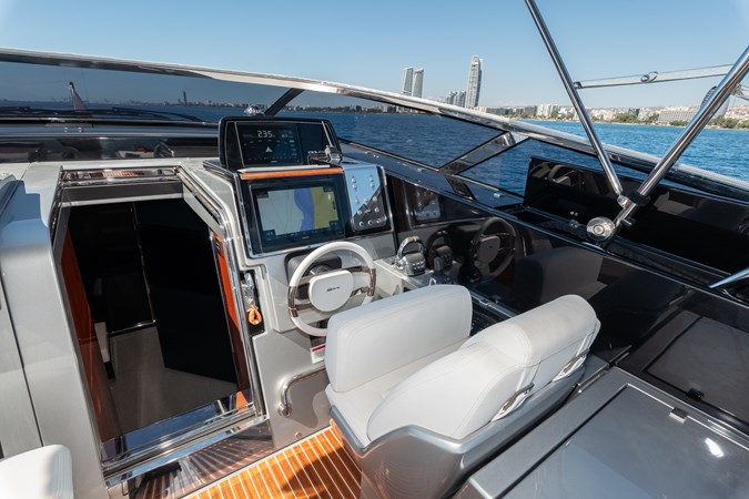 48 DOLCERIVA 2021 48' 10" RIVA YACHT