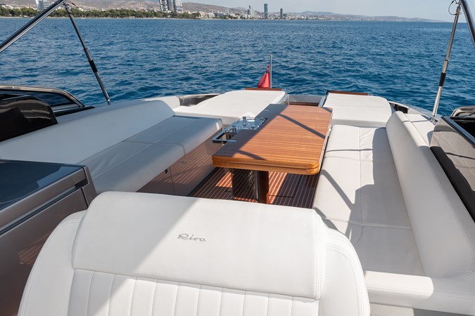 48 DOLCERIVA 2021 48' 10" RIVA YACHT