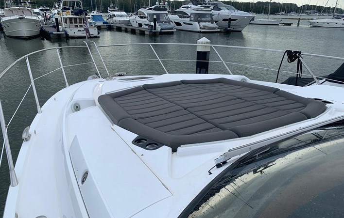 PREDATOR 57 2016 59' 1" SUNSEEKER