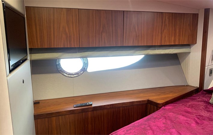 PREDATOR 57 2016 59' 1" SUNSEEKER