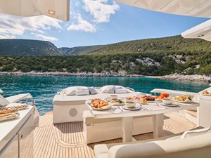 80 2008 80' 5" PERSHING