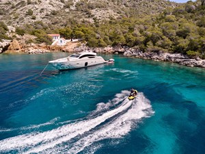 80 2008 80' 5" PERSHING