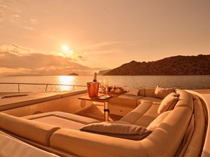 80 2008 80' 5" PERSHING