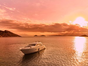 80 2008 80' 5" PERSHING