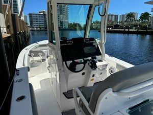 2024 EVERGLADES 253 Center Console - photo 8