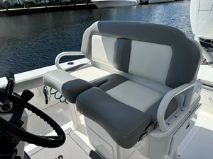 2024 EVERGLADES 253 Center Console - photo 14