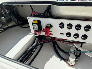 2024 EVERGLADES 253 Center Console - photo 25