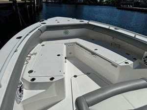 2024 EVERGLADES 253 Center Console - photo 38