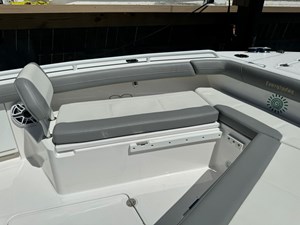 2024 EVERGLADES 253 Center Console - photo 43