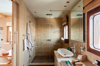 CUSTOM 1988 HAYAMA Vessel #417482 - Photo 20240826_Hayama_03_Master_suite_0088_HDR 11