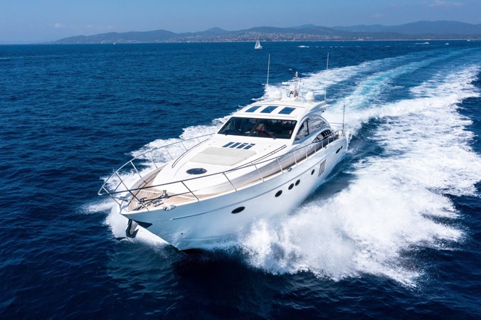 Photo of PRINCESS YACHTS Princess V70 71' 3