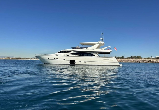 780 HT 2006 78' 11" FERRETTI YACHTS