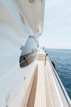 780 HT 2006 78' 11" FERRETTI YACHTS