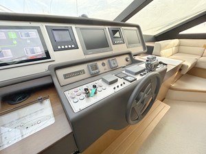 780 HT 2006 78' 11" FERRETTI YACHTS