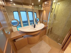 780 HT 2006 78' 11" FERRETTI YACHTS